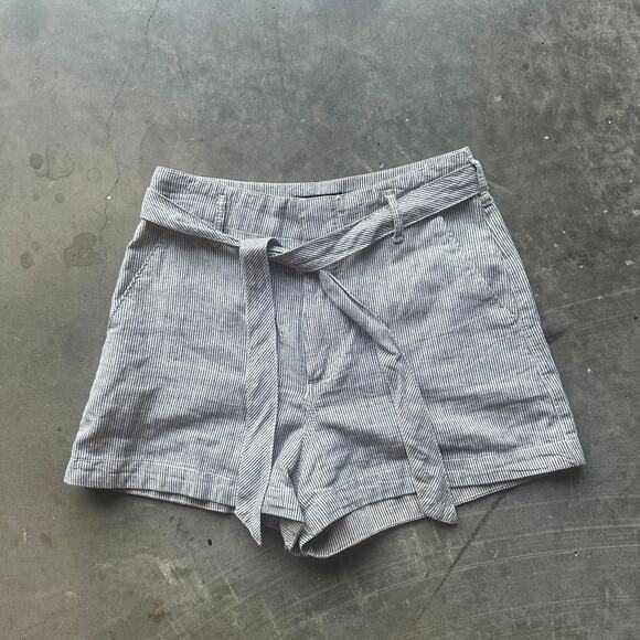 Abercrombie & Fitch Shorts Womens XS Blue White Striped Linen Blend Belted Short - Picture 2 of 9